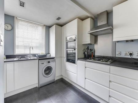 Kitchen (2)