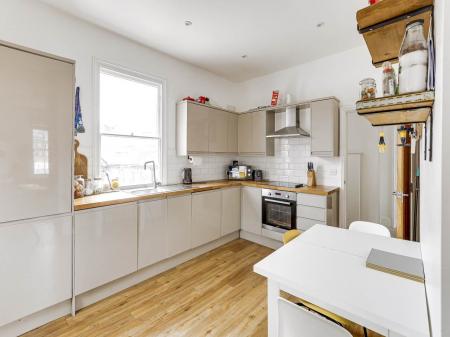 Kitchen (2)
