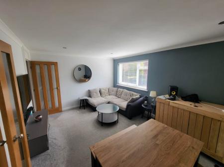 Lounge 2