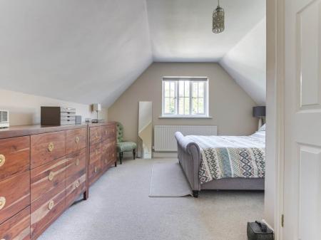 Bedroom 1 (2)