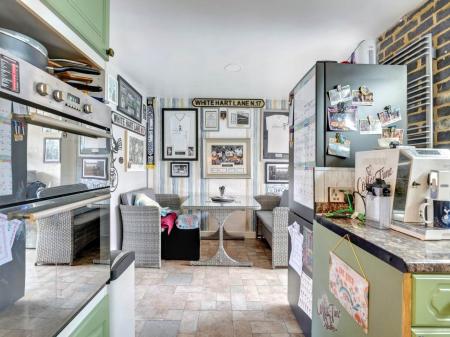 Kitchen 3