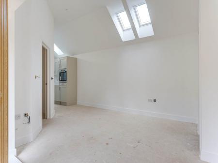 Princess Charlottes Court-42