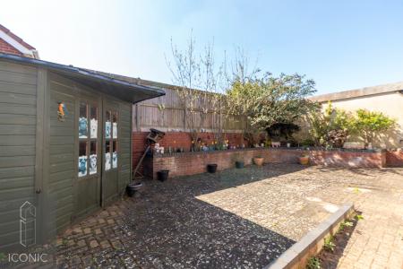 Photo 16