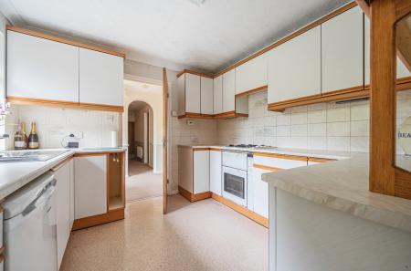 1300549-25-68371a...