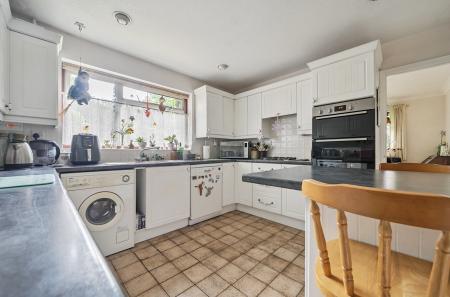 1300549-9-683708f...