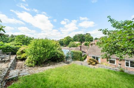 1309766-6-68501df...