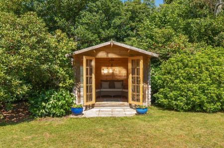 1311936-6-68546f3...