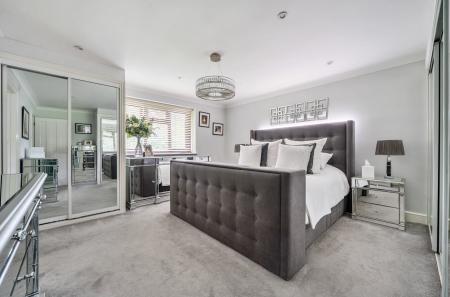 1300097-18-686bed...