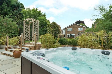 1328576-9-68836cc...