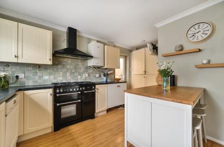 1328576-24-688371...