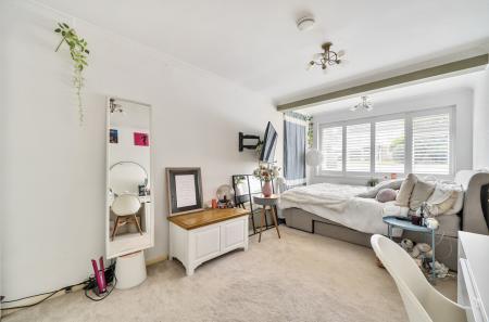 1328576-17-688370...