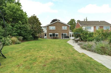 1328576-5-68836ba...