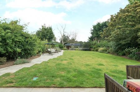 1328576-4-68836b9...