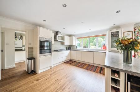 1331533-13-688925...