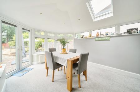 1320761-17-687943...