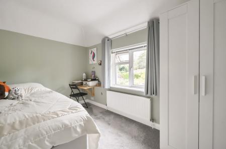 1320761-9-6879403...