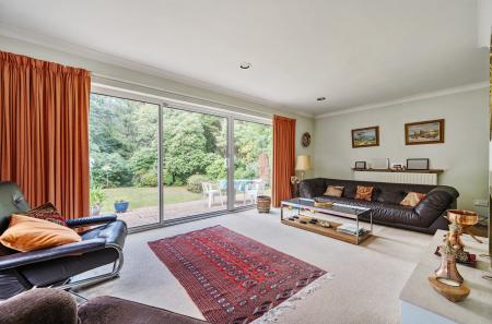 1331711-6-688cb9a...