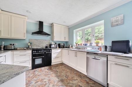 1333224-19-6890c2...