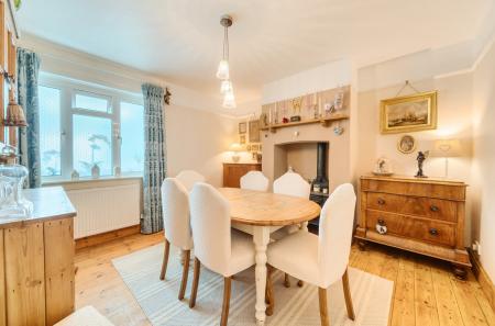 1335299-13-6894fb...