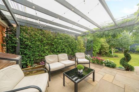 1335299-28-6894fc...