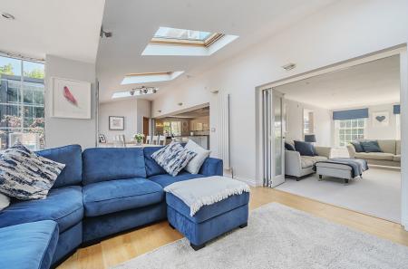 1336934-19-689b55...