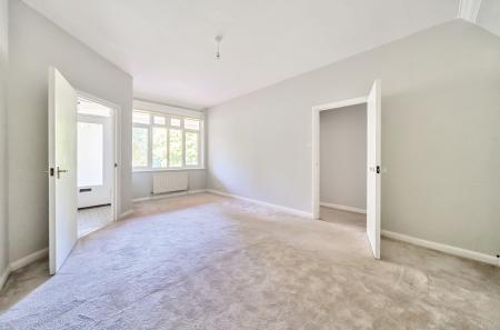 1334632-7-689b070...