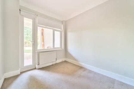 1334632-10-689b07...