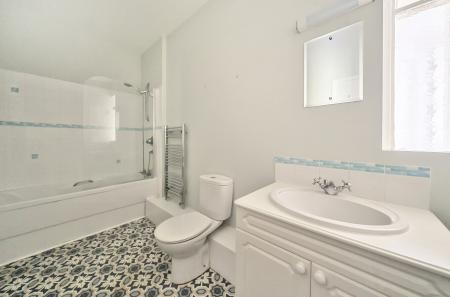 1334632-2-689b067...