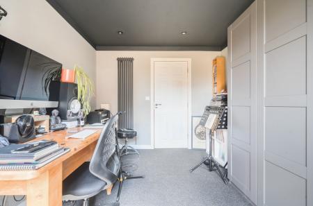 1339737-29-68b19a...