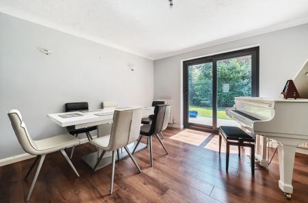 1334867-9-6896043...