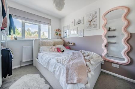 1347392-6-68b5c5d...