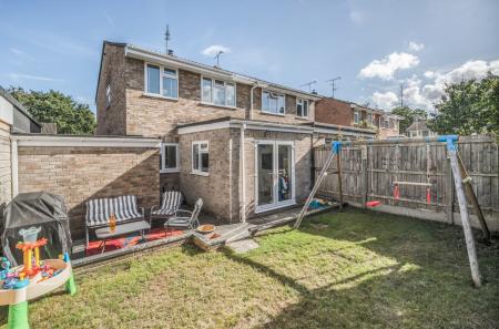 1347392-3-68b5c56...