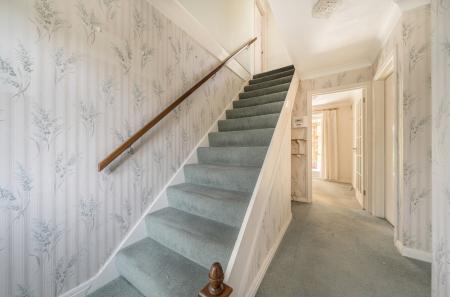 1343712-10-68a835...