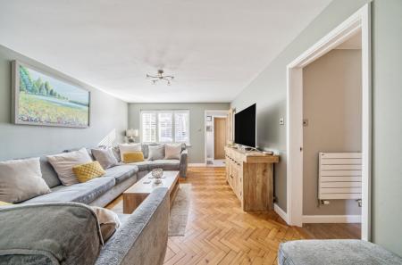 1343002-17-68a8c9...