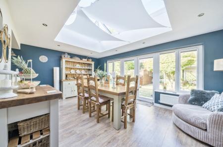 1343002-16-68a8c8...