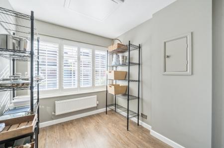 1343002-10-68a8c8...