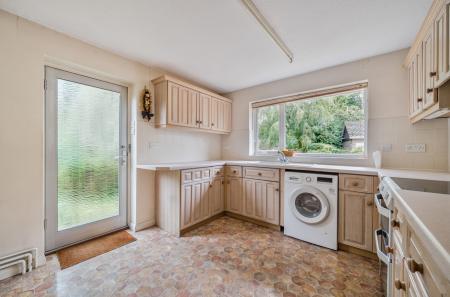 1346355-9-68c1415...