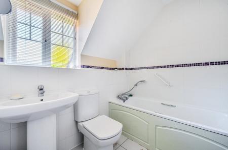 1348827-24-68da51...