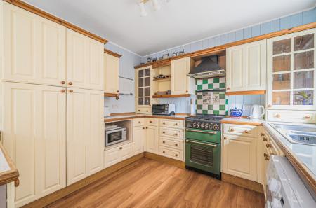 1363180-12-68e7bc...