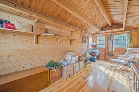 1363180-9-68e7bb2...