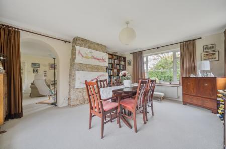 1375227-10-690b27...