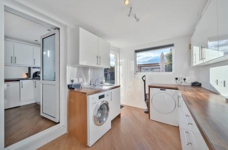 1385016-17-6925c6...