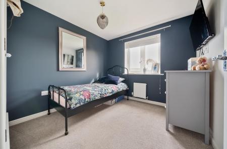 Hyton Drive deal for rent- third bedroom