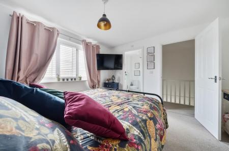 Hyton Drive deal for rent- first bedroom