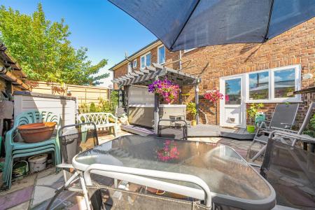 St Benets Road for sale by Guildcrest Estates - ga