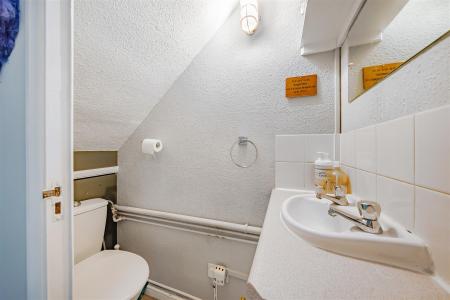St Benets Road for sale by Guildcrest Estates - cl