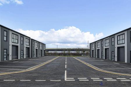 14 Merlin Business Park industrial unit for rent
