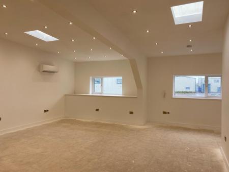 Office 3 maple leaf mansion business park by Guild
