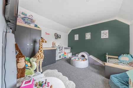 Homestead village Ramsgate, 3 bed room end of terr
