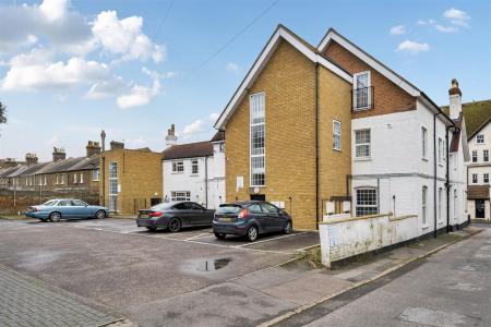 1 Bedroom Flat for sale in Westgate by Guildcrest